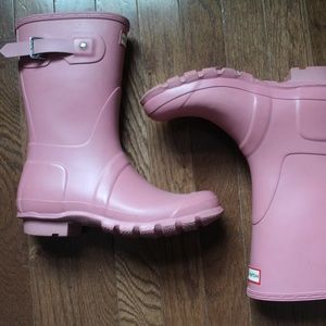 Women's Hunter Boots MIDI Bubblegum Pink!